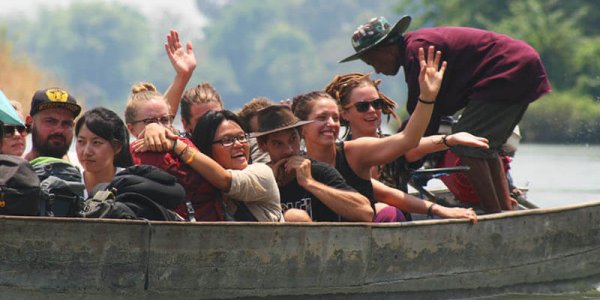 Angkor Tours, Laosz 15 Kompjárat Dél-Laoszban